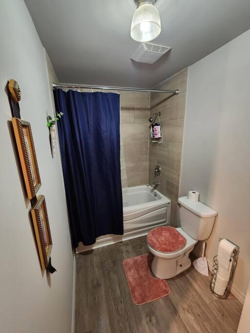 Entire 3 Bedroom House In エリオットレイク エクステリア 写真